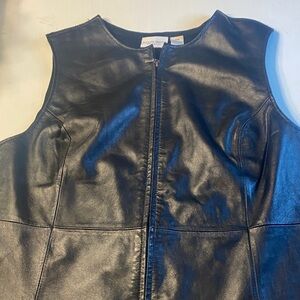 Jaclyn Smith Black Sleeveless Top